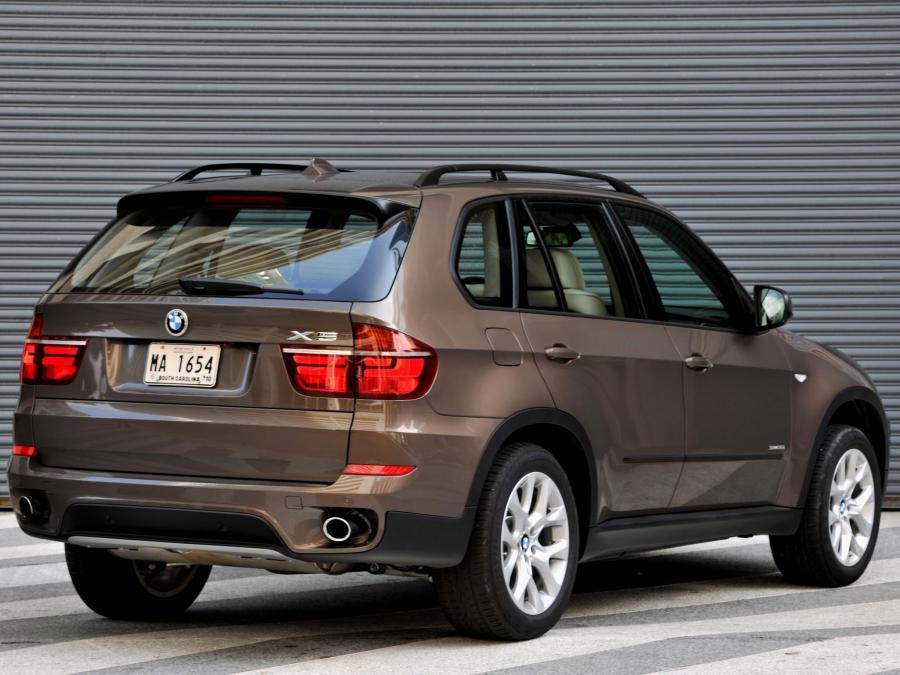  BMW X5 xDrive 3.5i 2010 года  (фото 8 из 16)